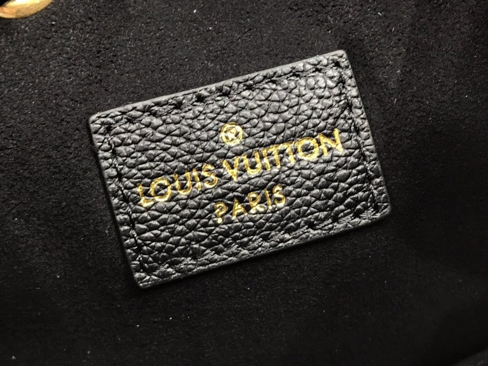 Louis Vuitton Lockme Bucket 23Cm Black view 4