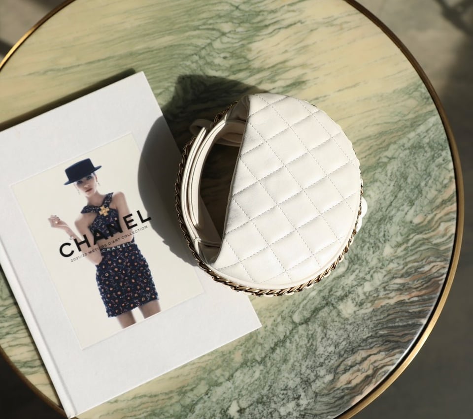 Chanel 23C White Mini Pouch view 4