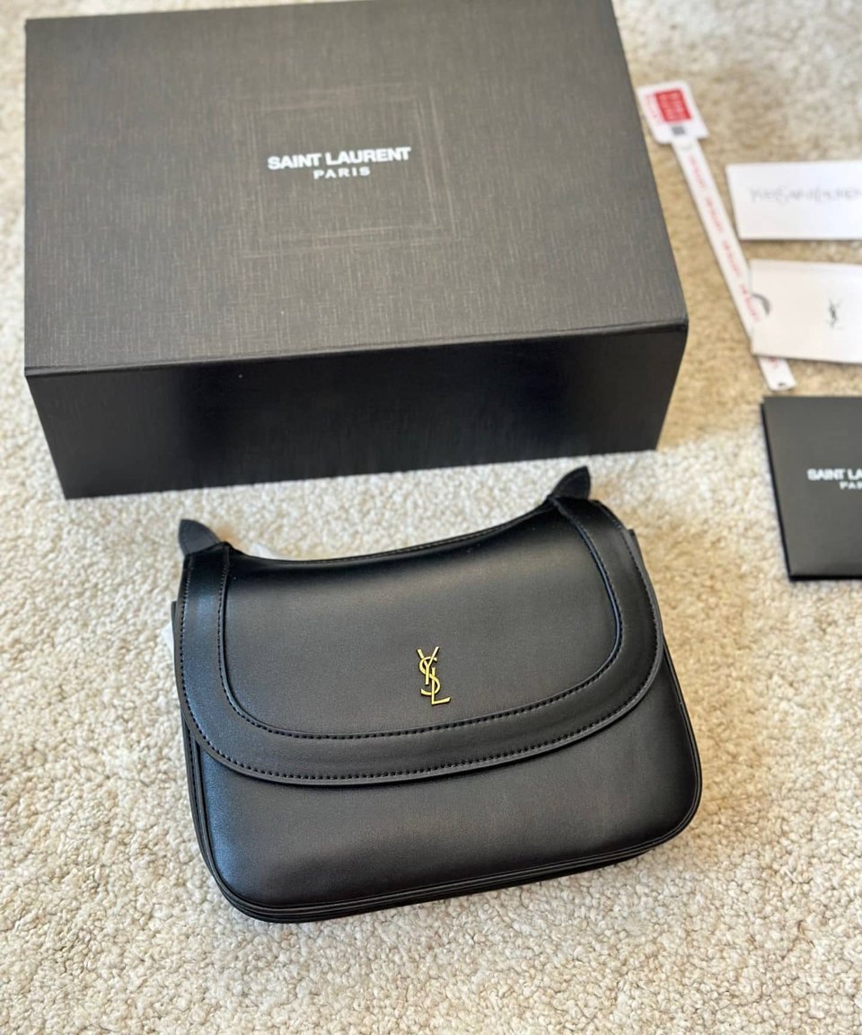 Saint Laurent Charlie Medium Shoulder Bag In Smooth Leather Black 23Cm 686742 2R20W 1000 view 3