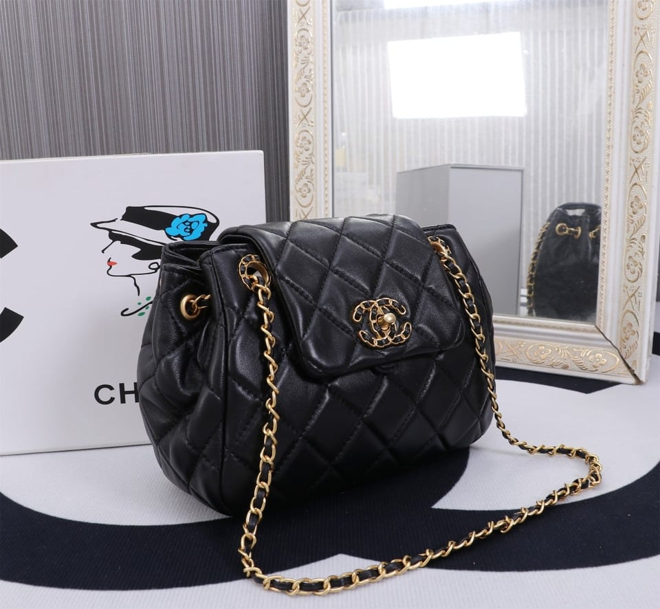 Chanel Mix Accordion Cc Flap Bag Quilted Glazed Calfskin Black 23Cm view 10