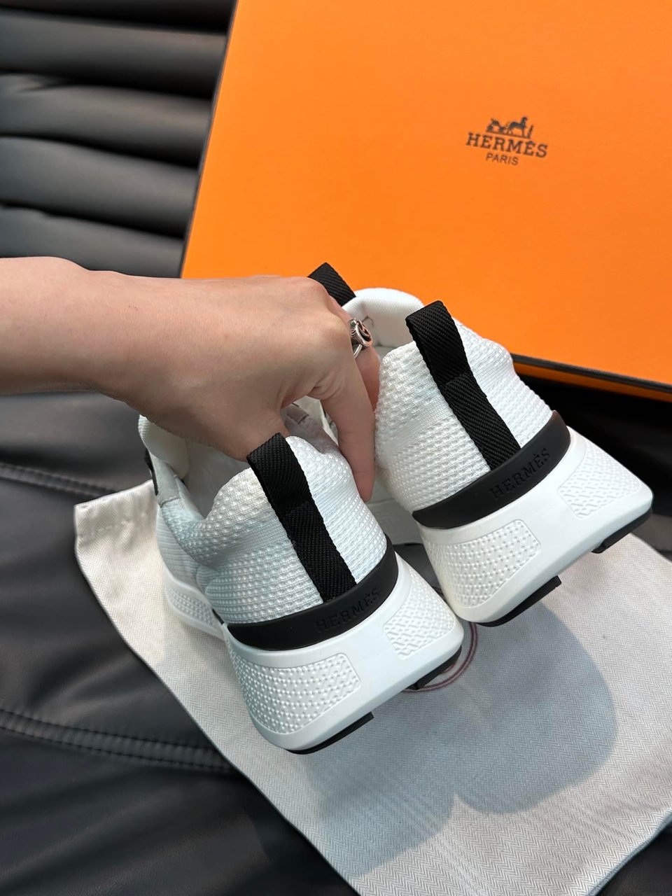 Hermes Heros Sneaker Black White H232985Zh90400 view 4