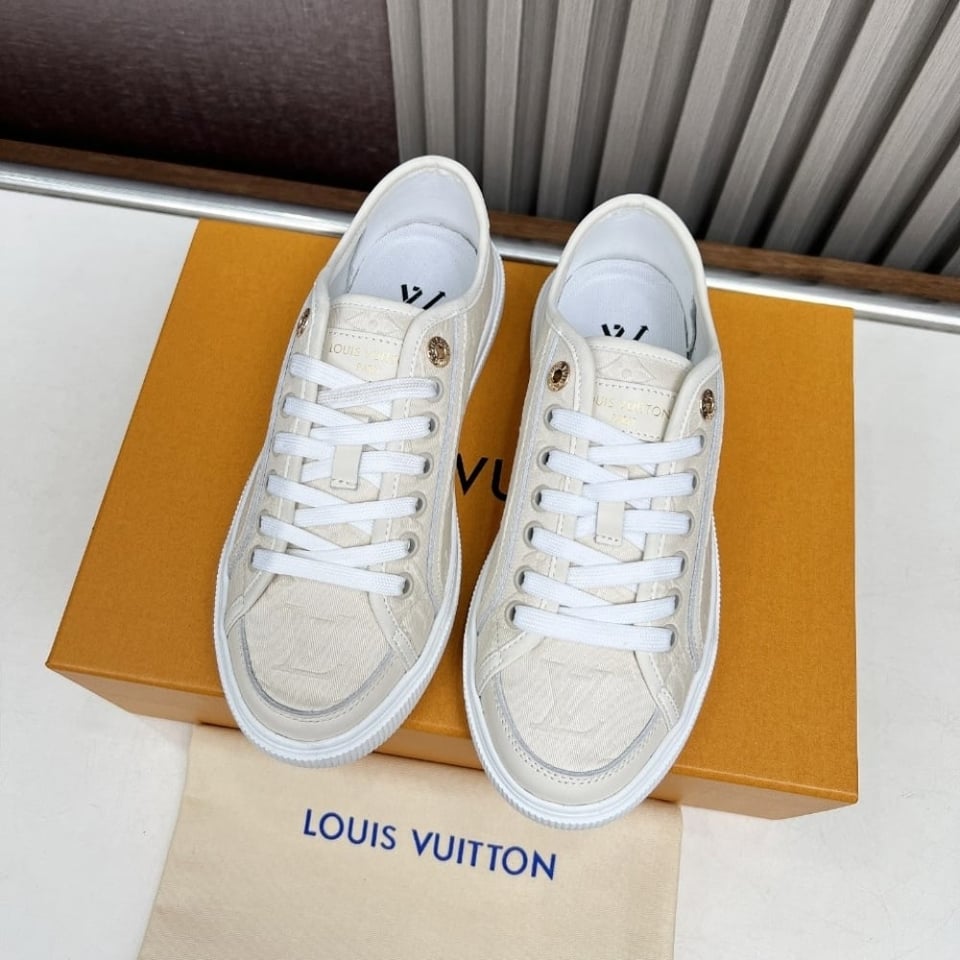 Louis Vuitton Lv Lagoon Sneaker Beige 1Ahoqr view 6