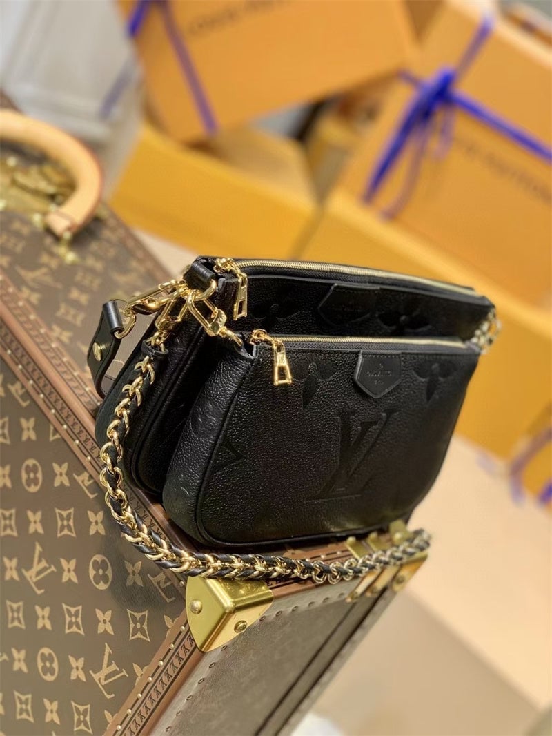 Louis Vuitton Multi Pochette Accessoires 25Cm Black Noir view 5