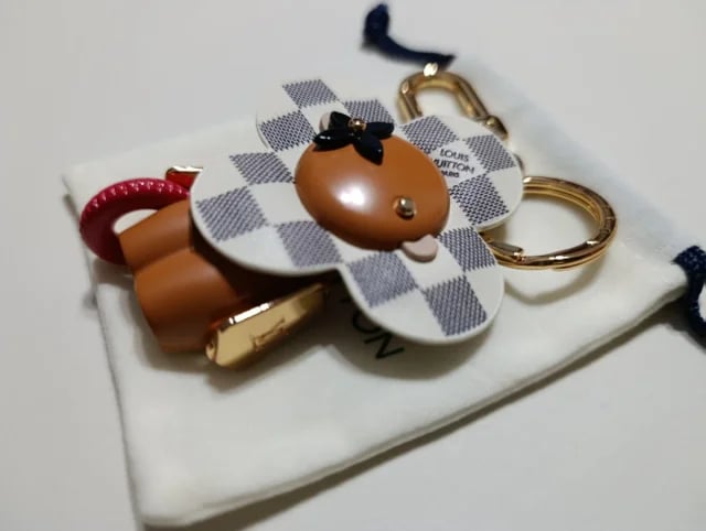 Louis Vuitton Vivienne By The Pool Bag Charm &amp; Key Holder M01168 13.5cm/5.3in view 4