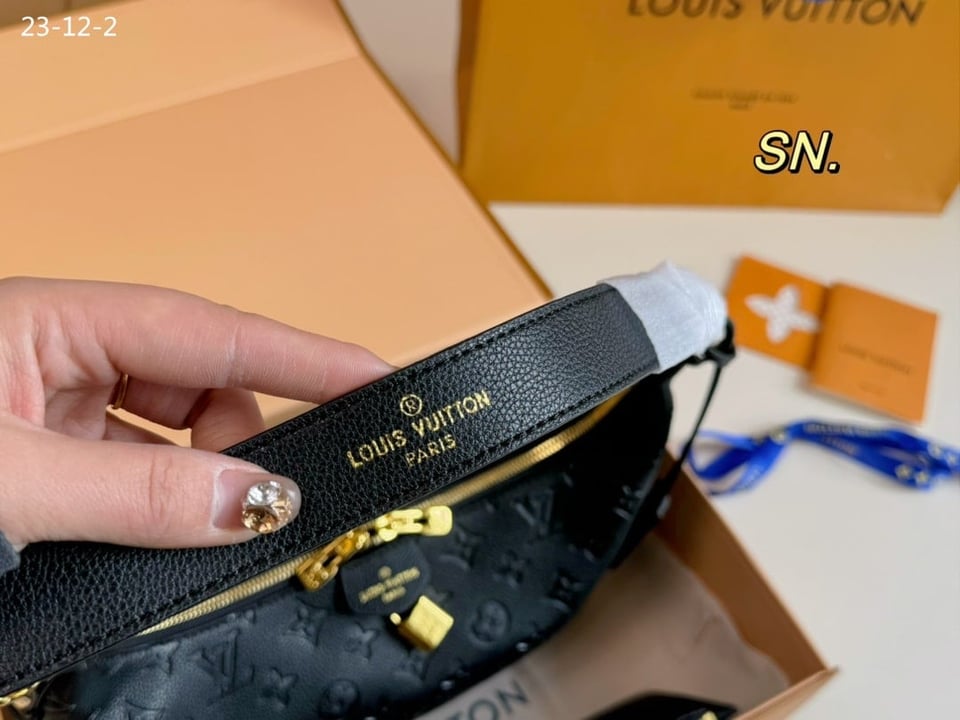 Louis Vuitton Sac Sport Bag Monogram Empreinte Black 26Cm M46610 view 4
