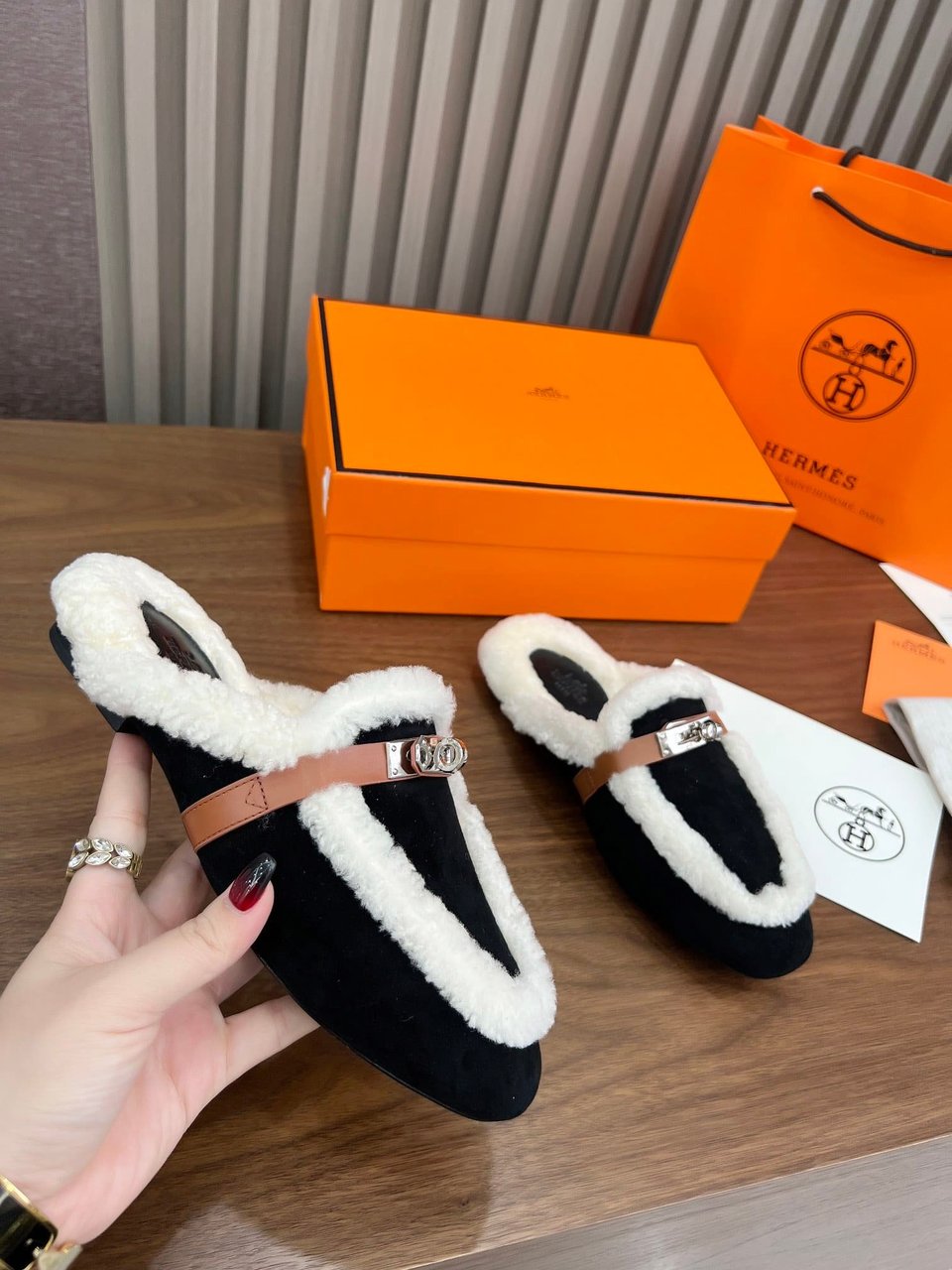 Hermes Oz Mule Shearling Black White view 6