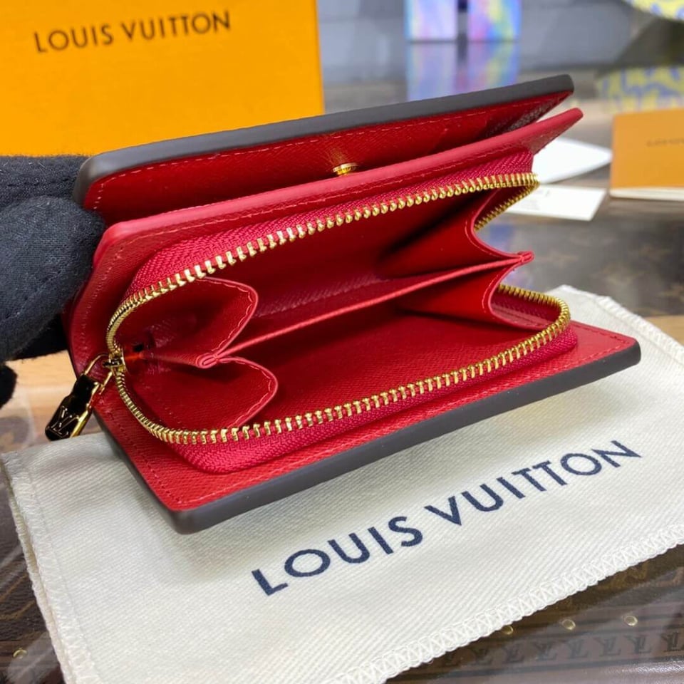 Louis Vuitton x Yayoi Kusama Lou Wallet view 9
