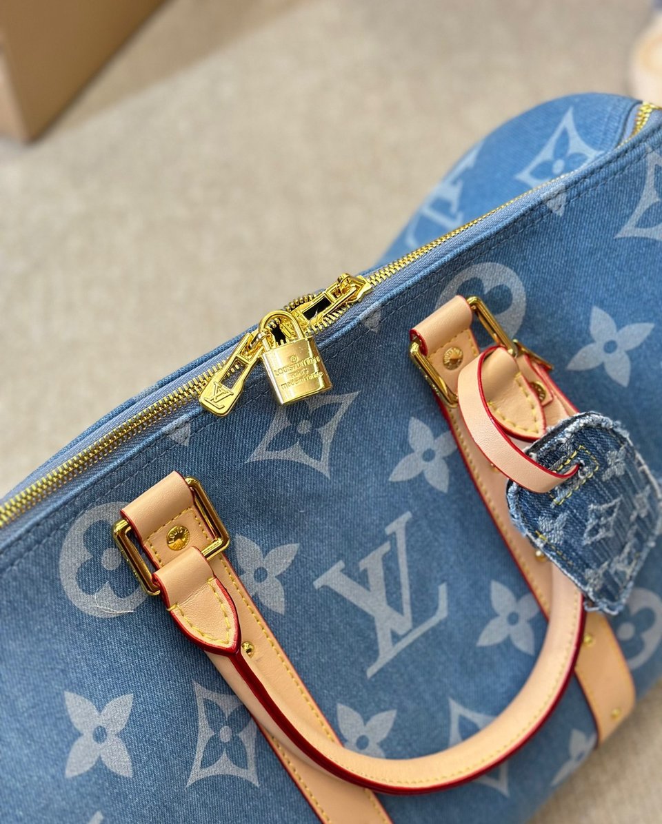 Louis Vuitton Keepall Bandouli Re Denim Blue 40Cm M24315 view 3
