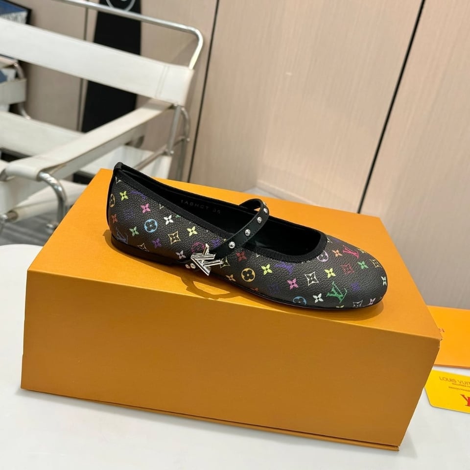 Louis Vuitton X Takashi Murakami Romy Flat Ballerina Black 1Agvc3 view 5