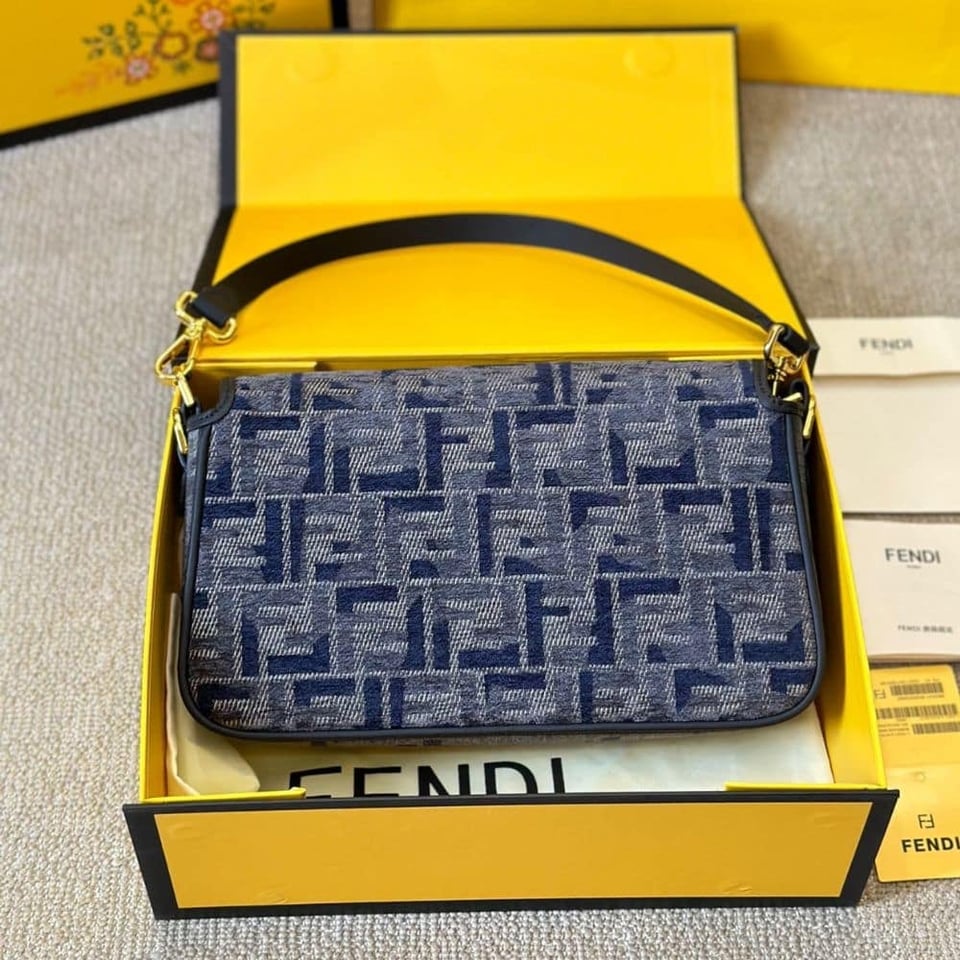 Fendi Baguette Ff Chenille Bag Dark Blue 27Cm view 6