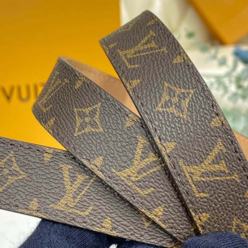 Louis Vuitton 25mm Mini Monogram Canvas LV Initials Belt M9781W view 9