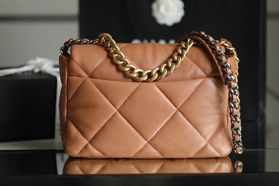Chanel 19 Quilted Handbag Light Grey 30Cm view 6