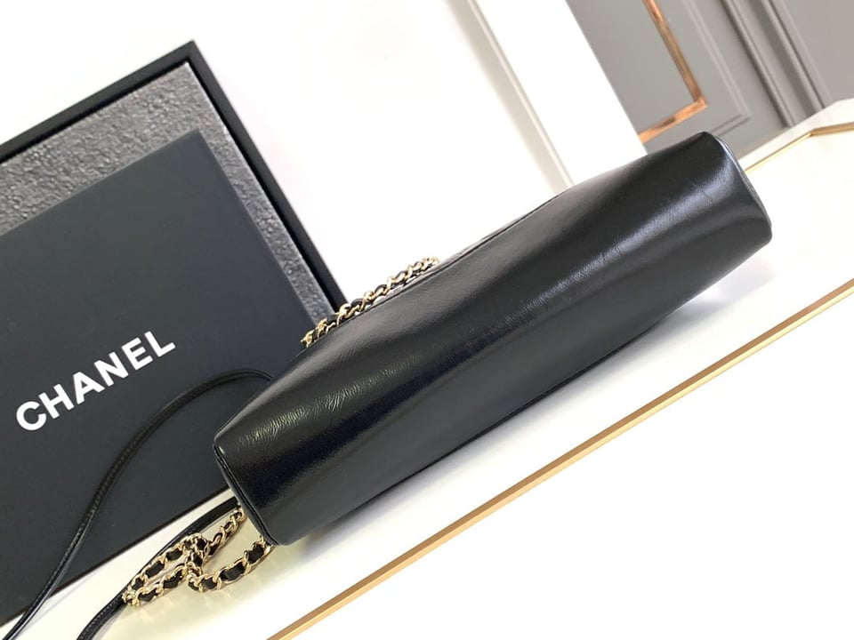 Chanel 24S31 Mini Shopping Bag 22Cm Black Lambskin Gold Hardware view 9