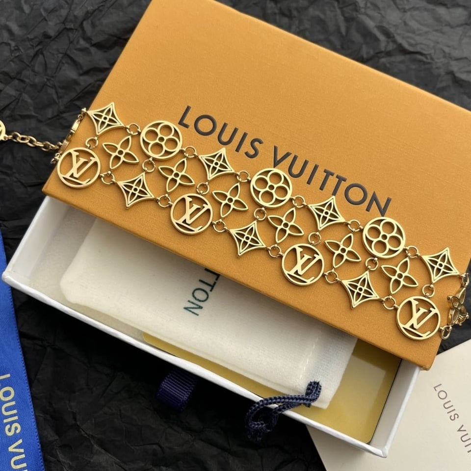 Louis Vuitton Lv Lace Bracelet M1631A view 3