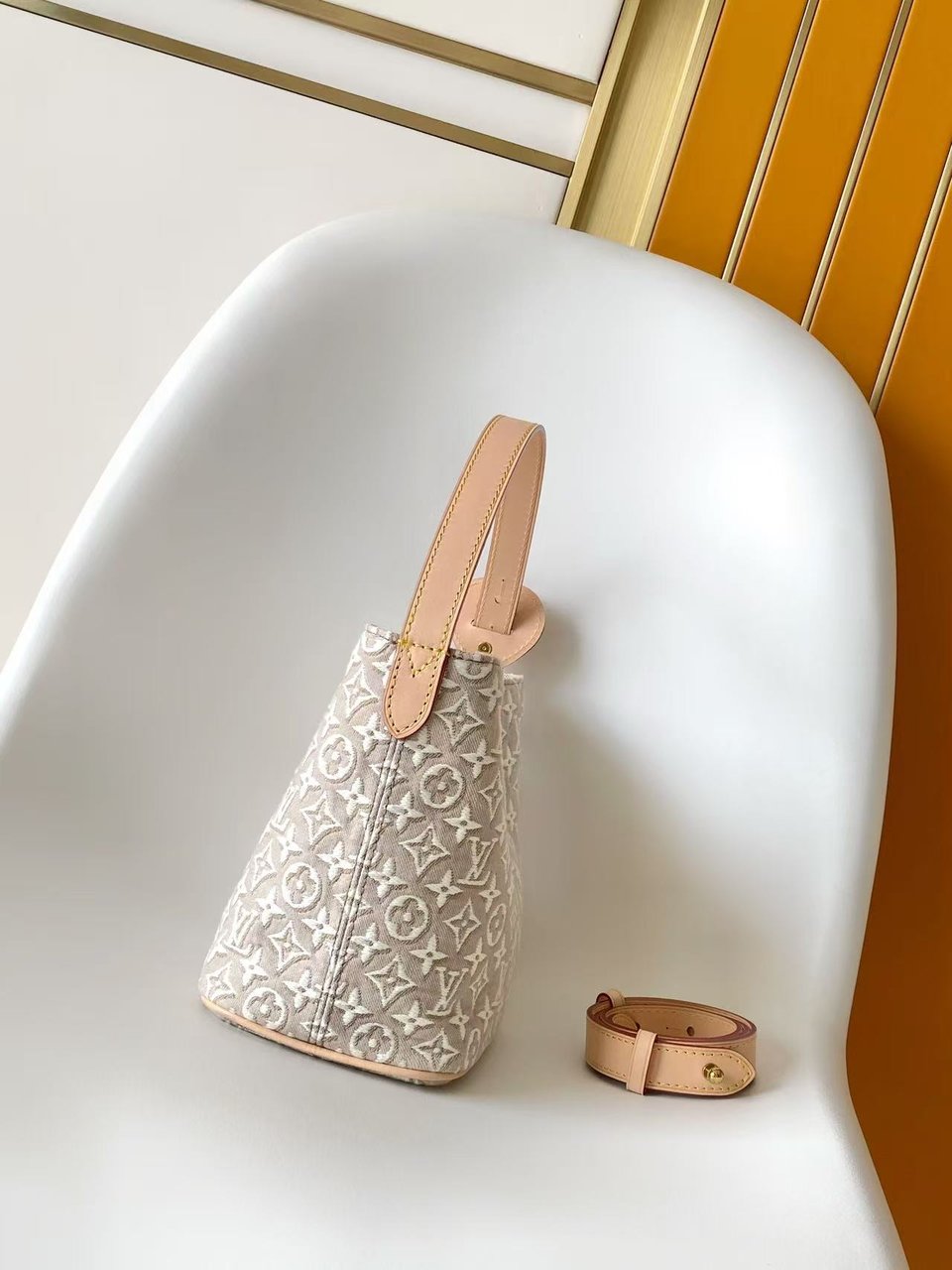 Louis Vuitton All In BB Monogram Emblème Peuplier Motif 16cm M2A377 view 5