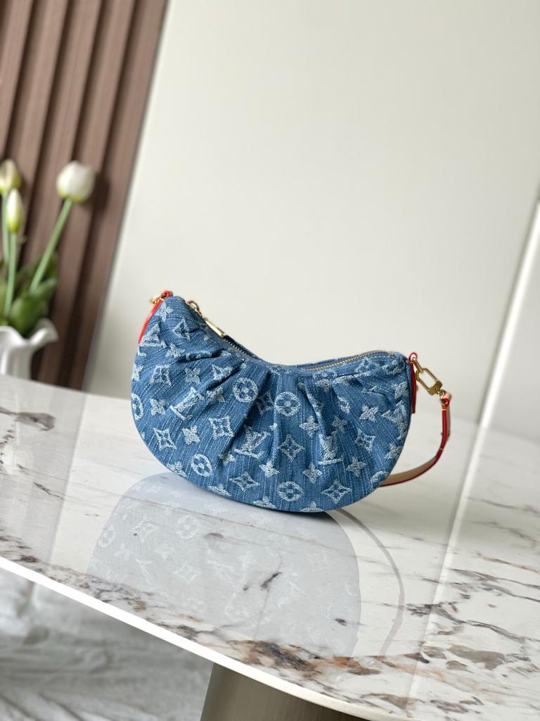 Louis Vuitton Pochette Valley Bag Denim Blue 21cm M13571 view 4