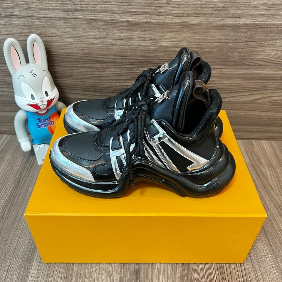 Louis Vuitton Archlight Sneaker Black And Silver view 8