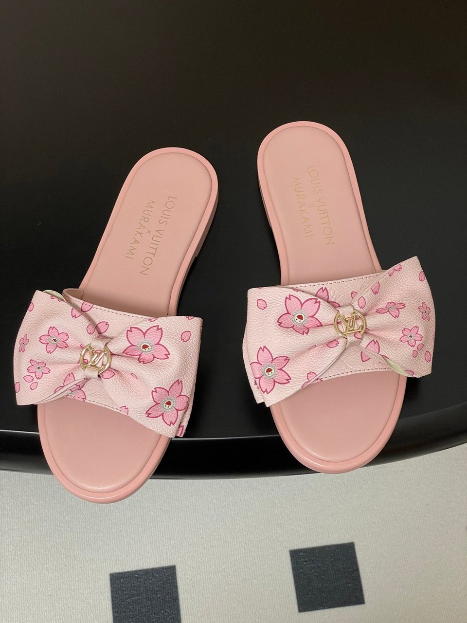 Louis Vuitton x Takashi Murakami Lily Flat Mule Bow Slide Sandals Pink- White 1AGVYA view 7