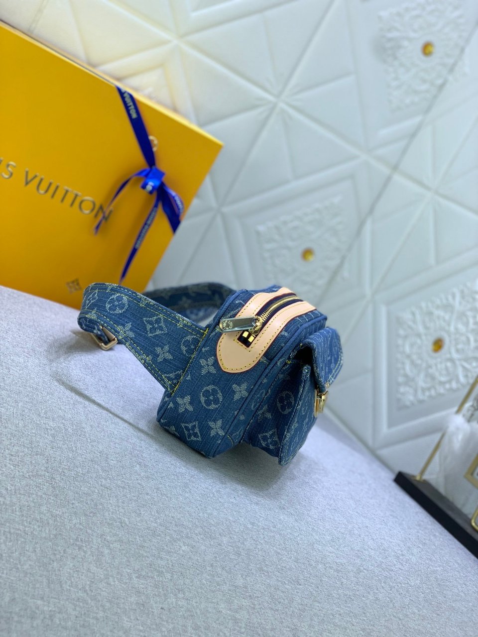Louis Vuitton Bum Waist Bag Pouch M95347 view 5