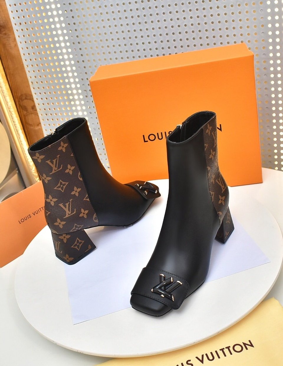 Louis Vuitton Shake Ankle Boots Black And Brown view 9