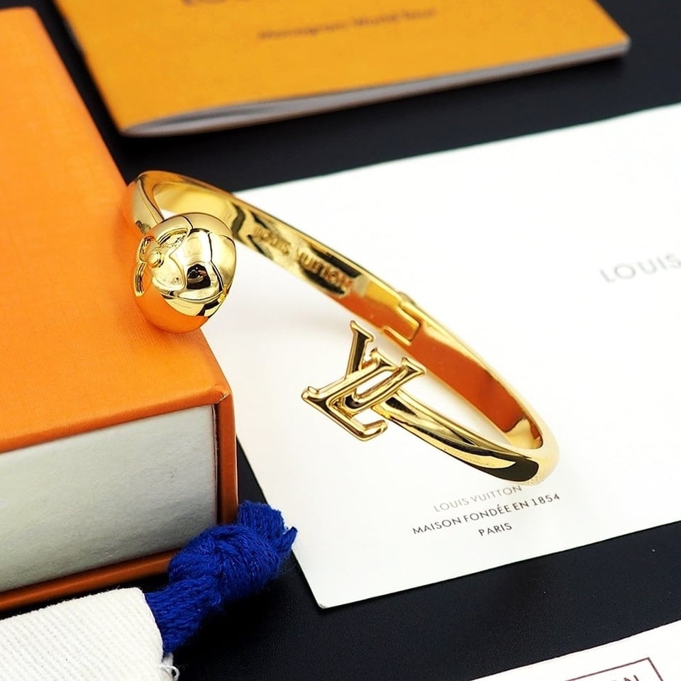 Louis Vuitton Cuff Braclet Gold view 5
