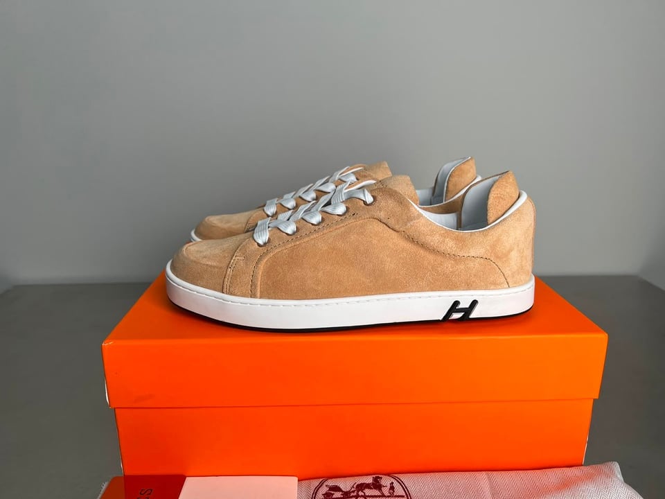 Hermes Kid Sneakers Beige Sable Color Goatskin H251933ZHC9400 view 2