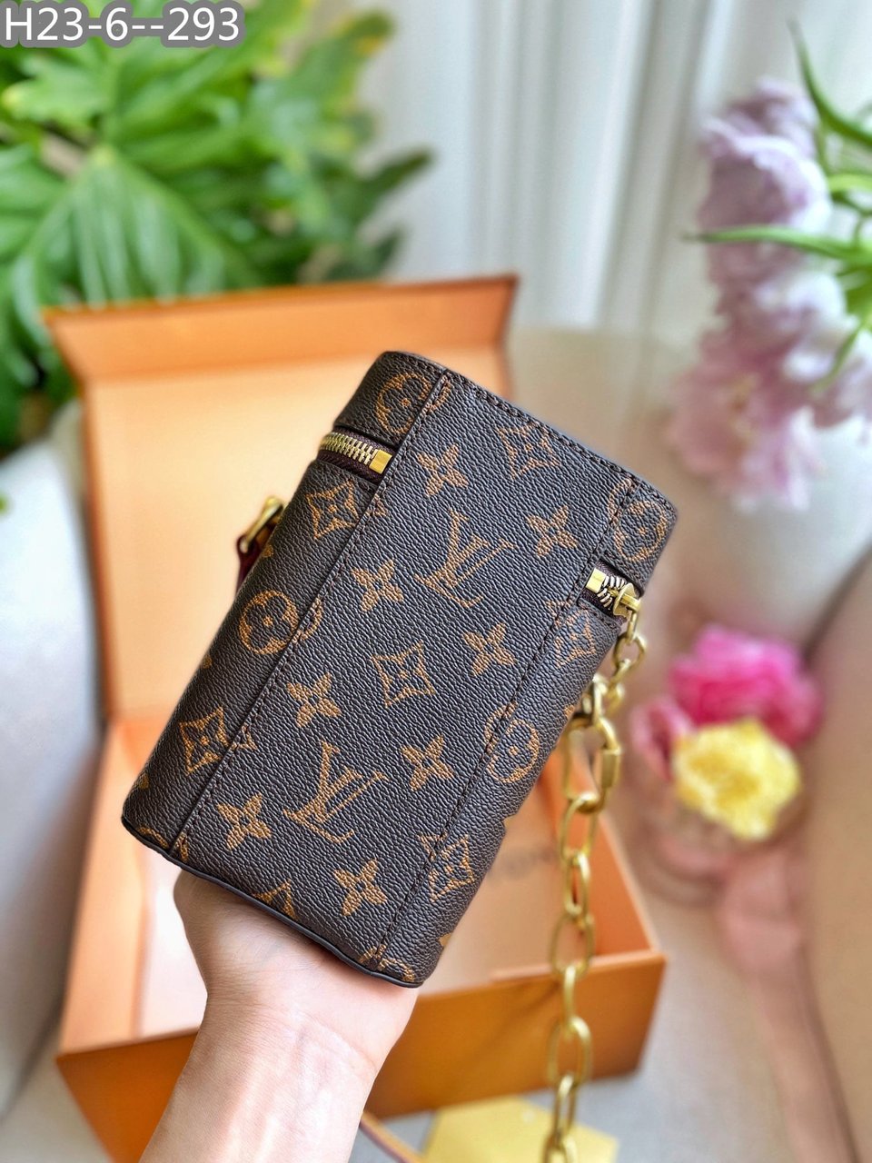Louis Vuitton Phone Box Monogram Legacy Brown 18Cm M44914 view 9