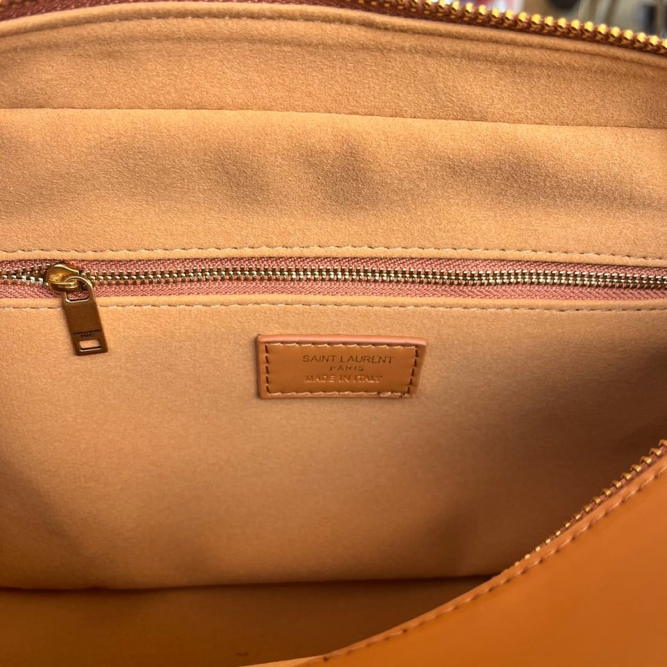 Saint Laurent Lyia Duffle In Quilted Brown 31Cm view 3