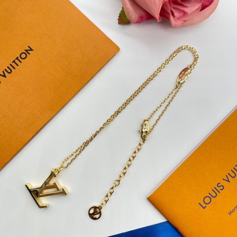 Louis Vuitton Gold Necklace view 2