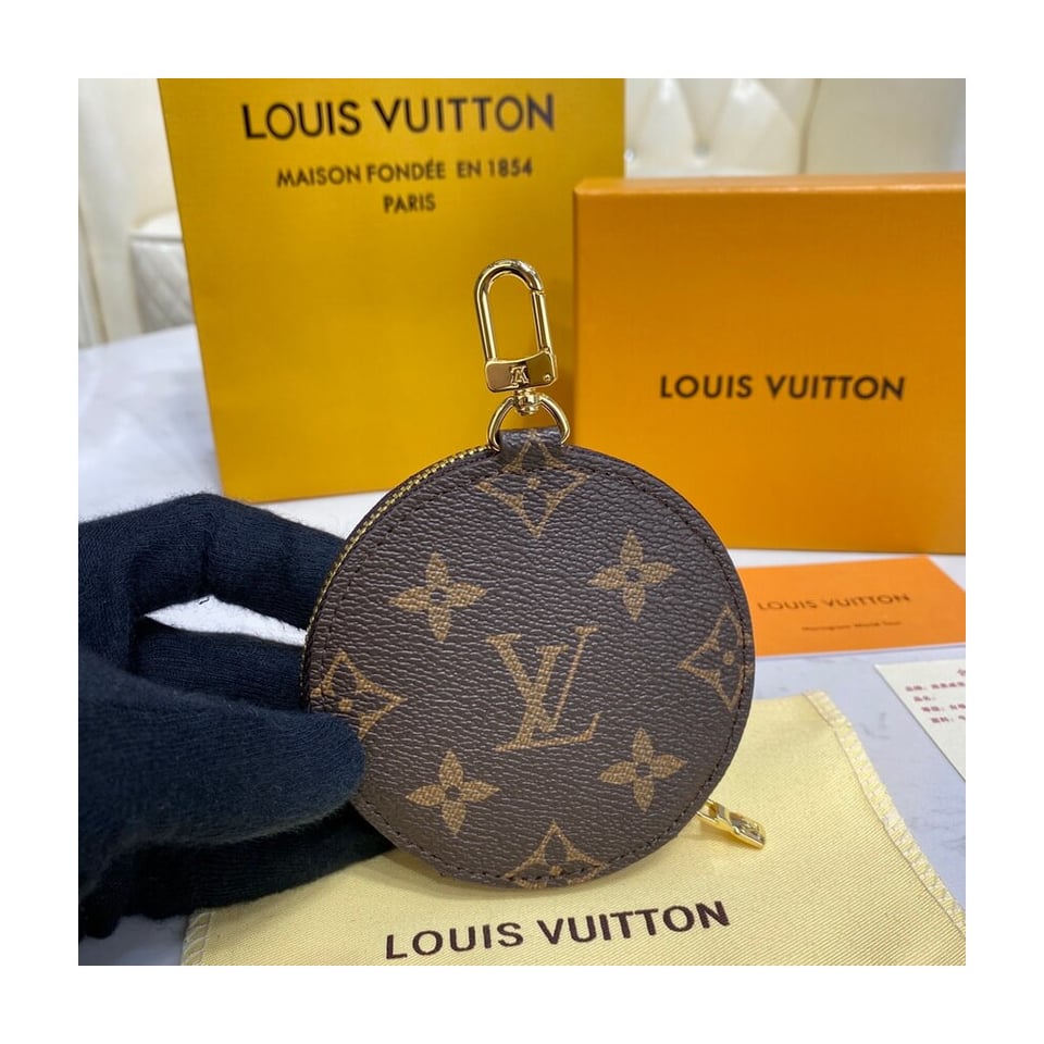 Louis Vuitton Monogram Round Coin Purse view 3