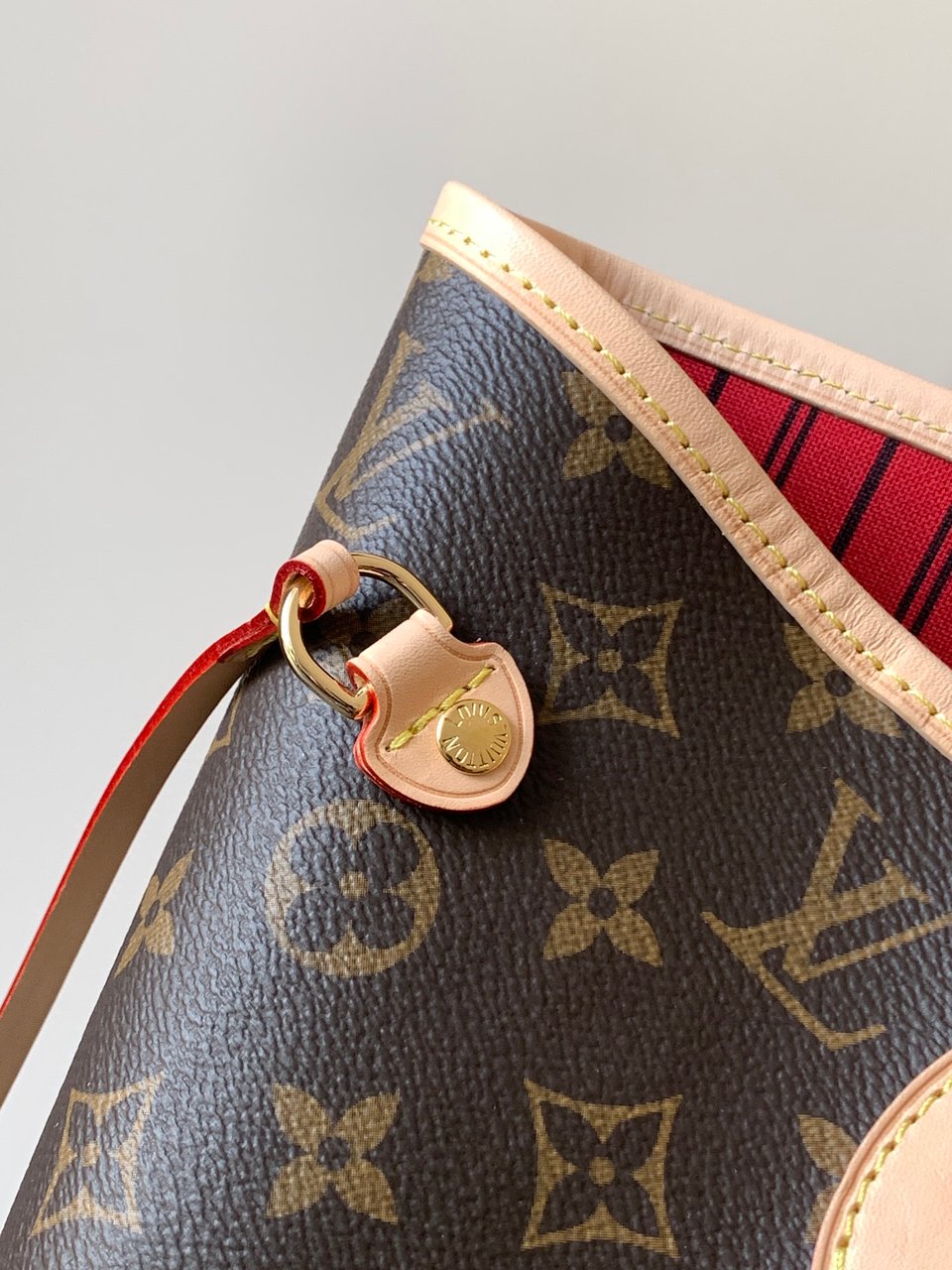 Louis Vuitton Neverfull MM Monogram Canvas Tote Bag Cerise Red 31cm M46987 view 12