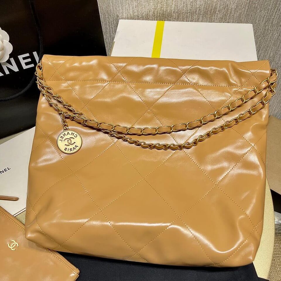Chanel 22 Small Handbag Shiny Calfskin Camel Gold Metal view 8