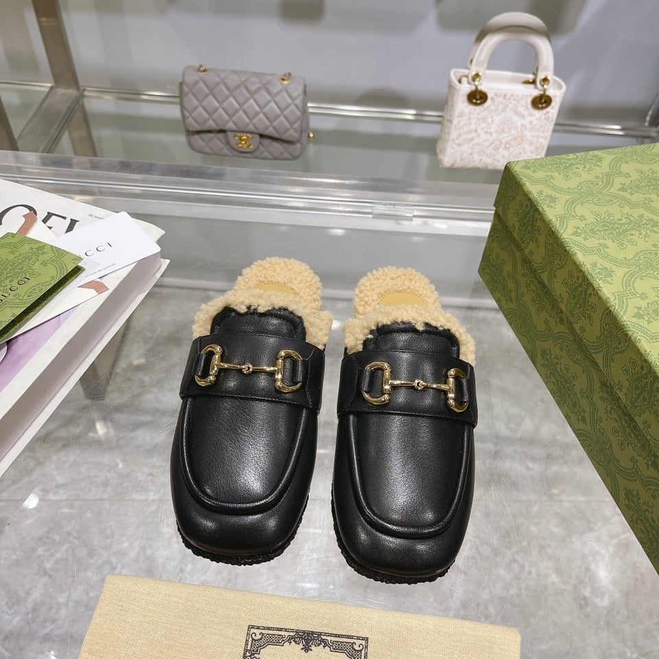 Gucci Women’S Mule With Horsebit Black 771061 Aacz3 1047 view 3