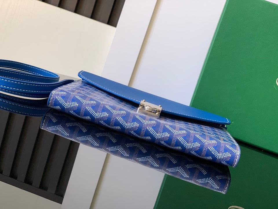 Goyard Chypre Wallet-Pouch 21 Cm Sapphire Blue Goyardine Canvas And Calfskin view 5