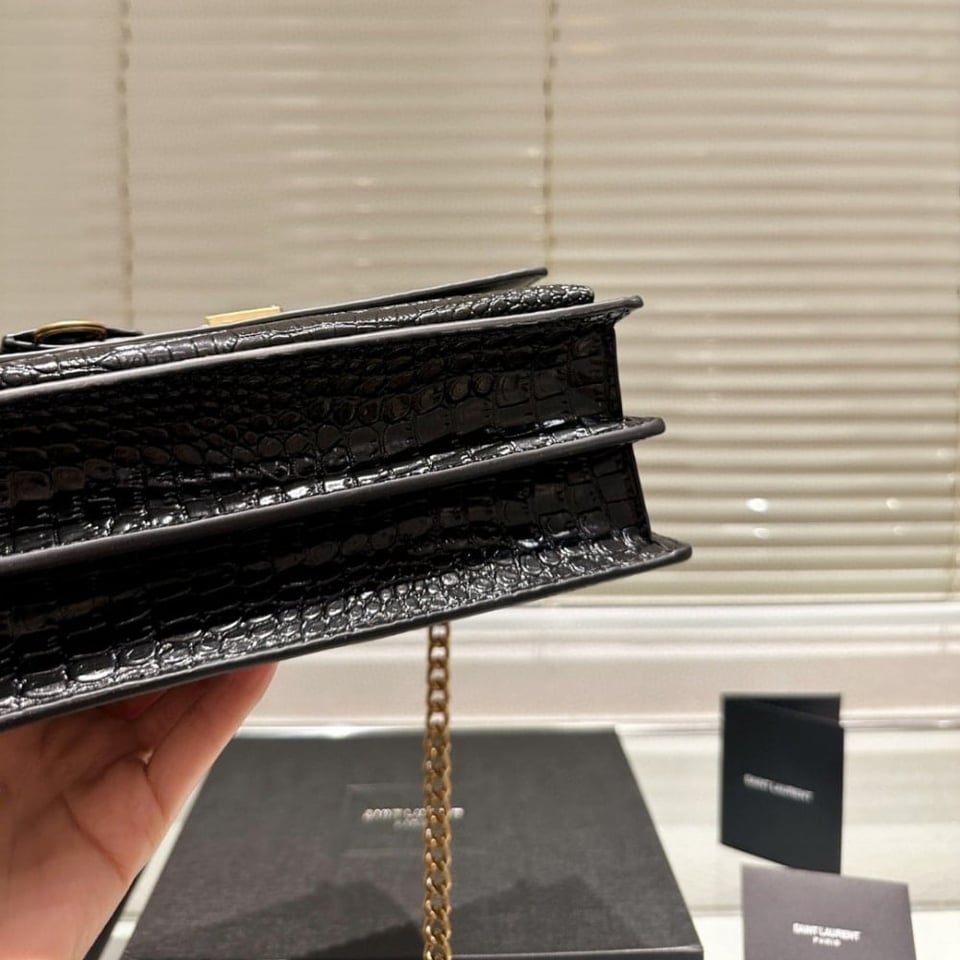 Saint Laurent Sunset Medium In Crocodile Embossed Leather Black 22Cm view 6