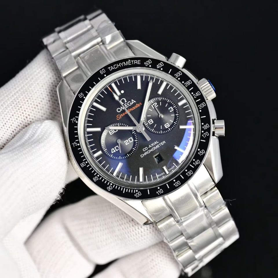 Omega Speedmaster Moonwatch Black Dial view 4