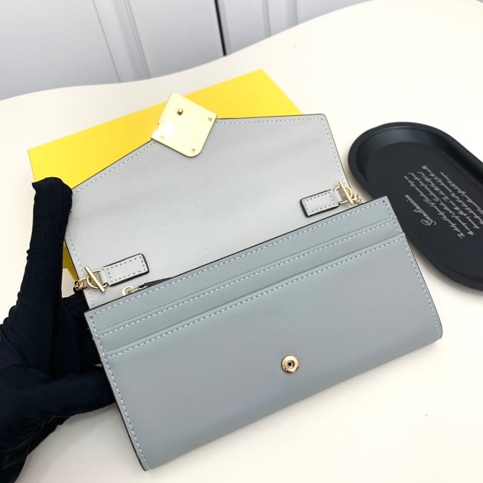 Fendi Ff Diamonds Continental With Chain Leather Wallet Light Blue 19Cm view 7