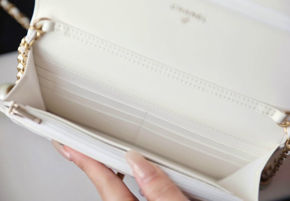 Chanel 24S Woc 19Cm White Calfskin Pearl Ball view 5