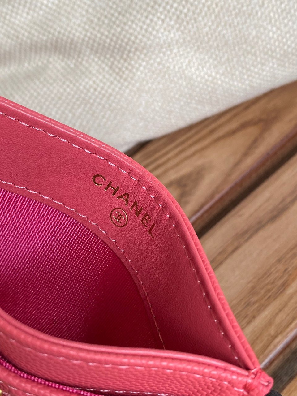 Chanel Boy 11Cm Card Holder Red Caviar Gold Hardware view 7