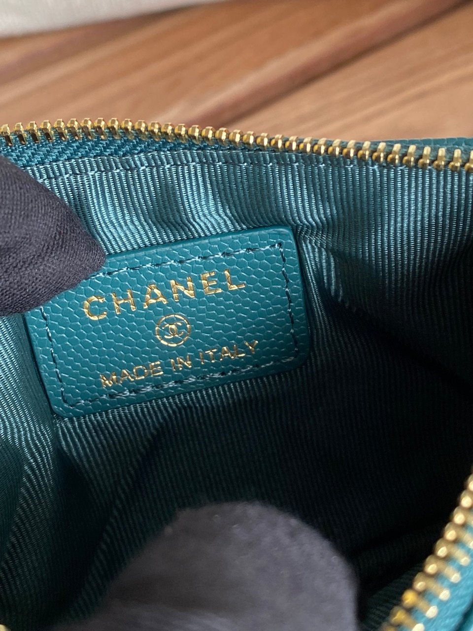 Chanel Zipped Wallet 15 Blue Green Caviar Gold Hardware view 6