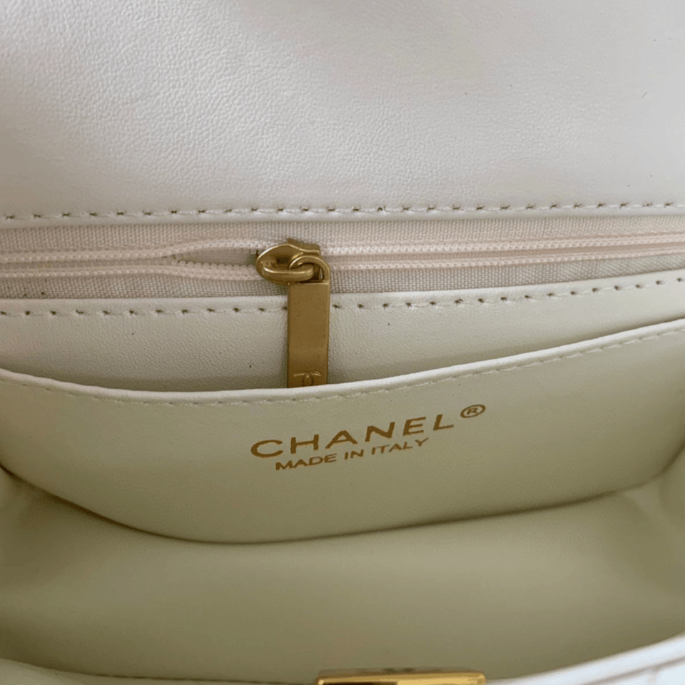 Chanel Mini Flap White Bag 22cm/8.9in view 7