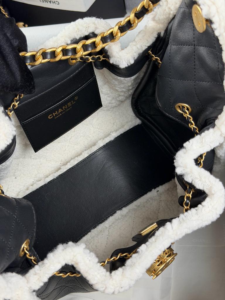 Chanel 25 Small Handbag Crumpled Shearling Sheepskin view 5