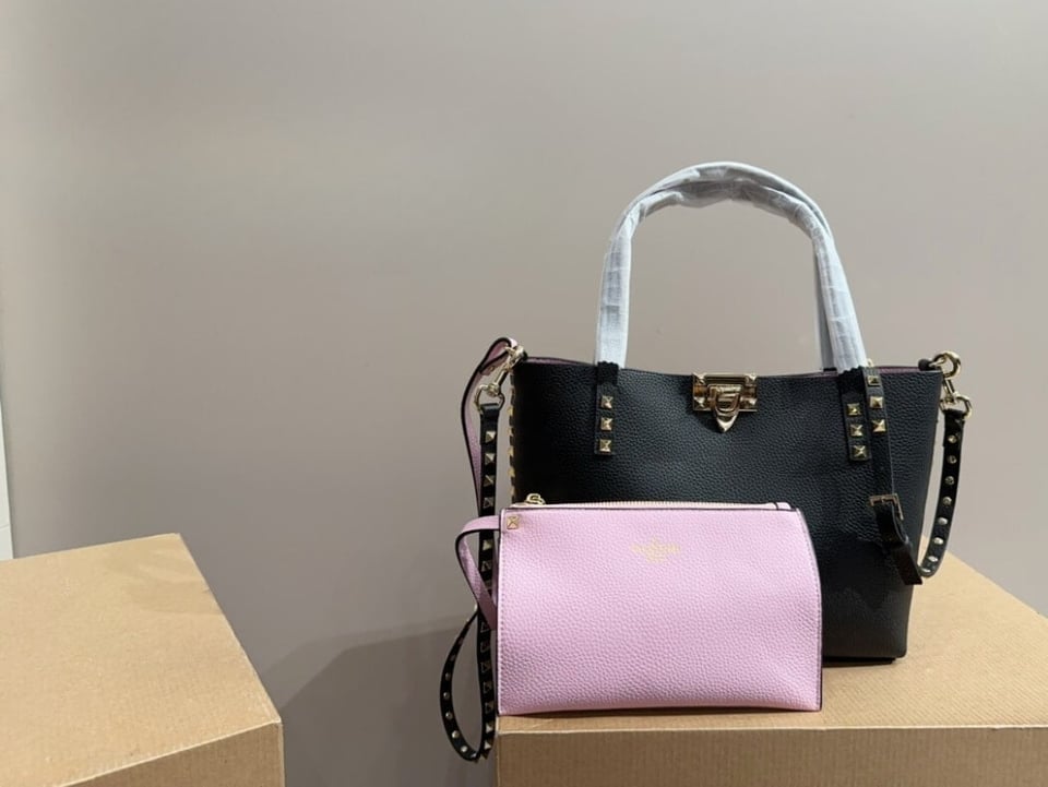 Valentino Garavani Rockstud Calfskin Small Tote Bag Black 26Cm view 3