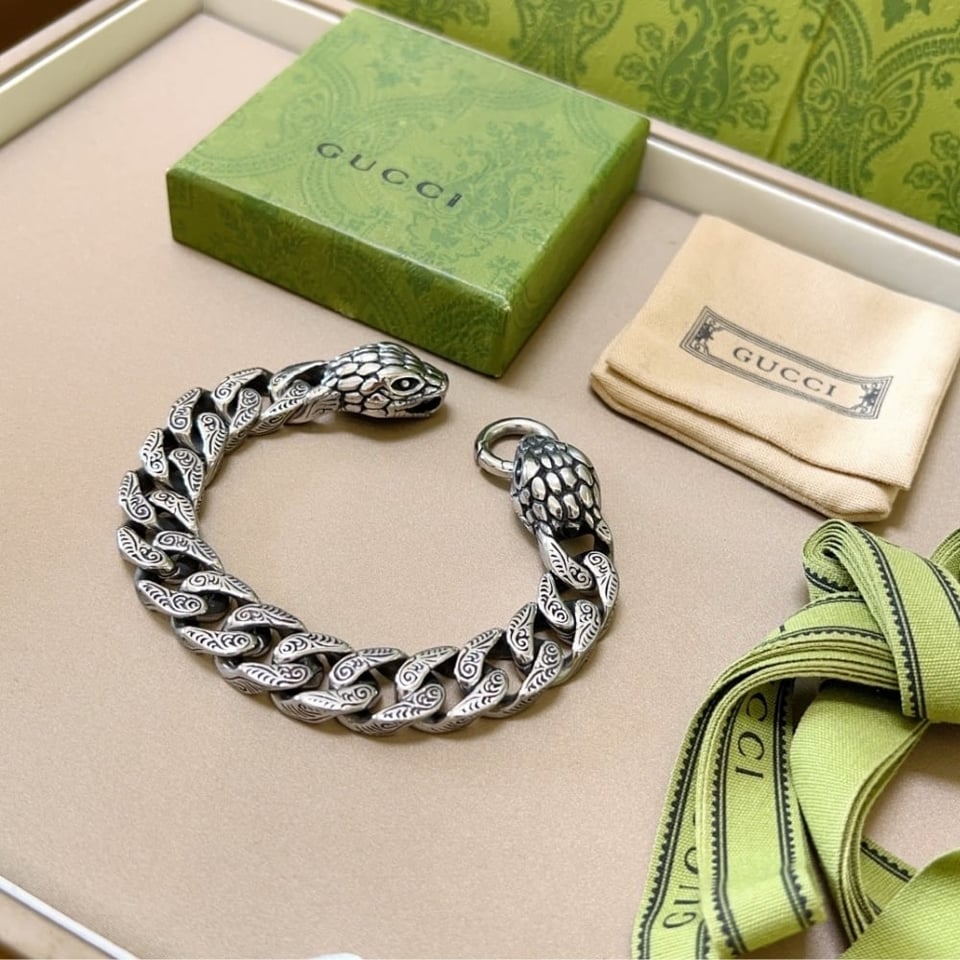 Gucci Snake Bracelet Silver view 3
