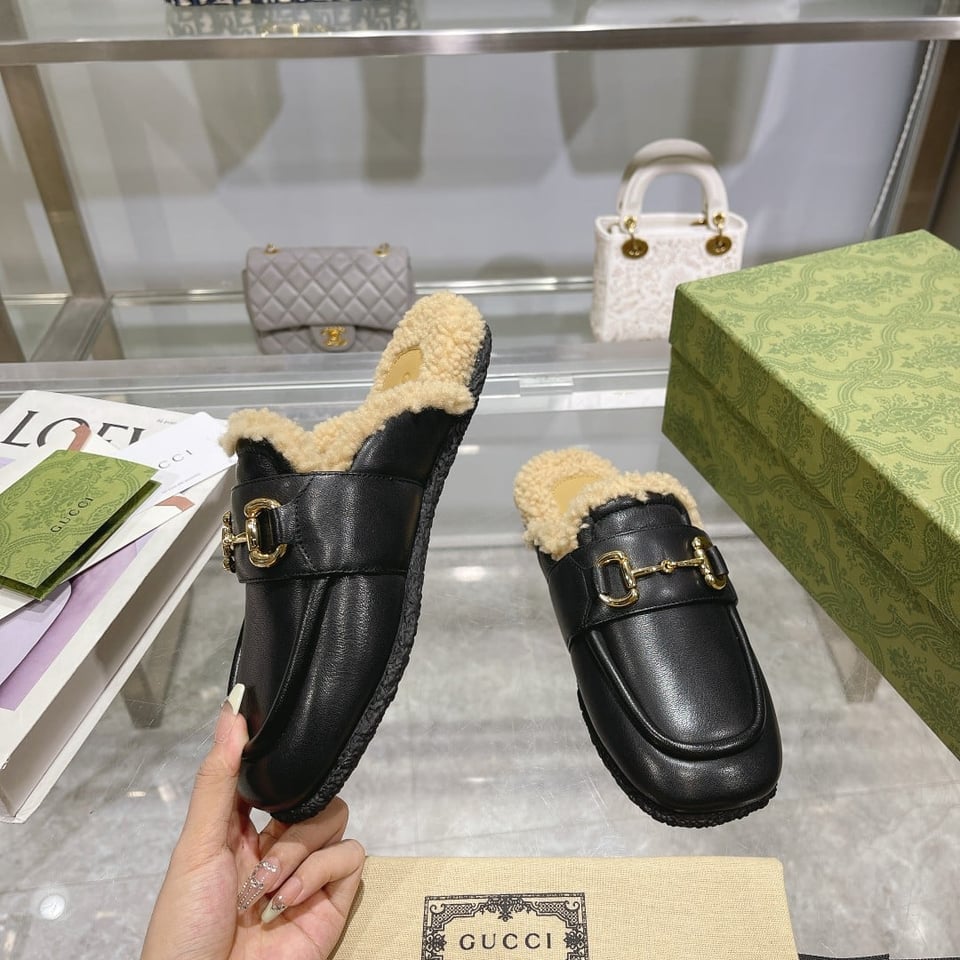 Gucci Women’S Mule With Horsebit Black 771061 Aacz3 1047 view 4