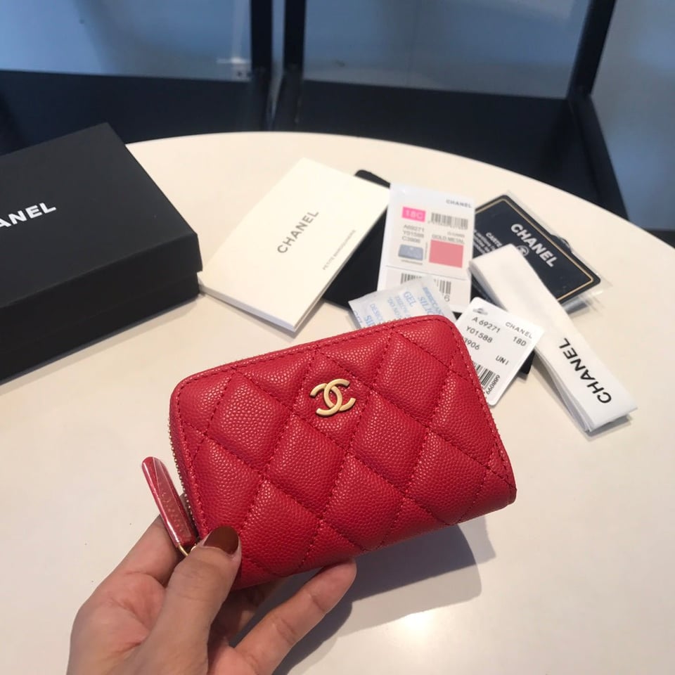Chanel Zipped Coin Basic Purse 11 Red Calfskin Gold Icon view 2