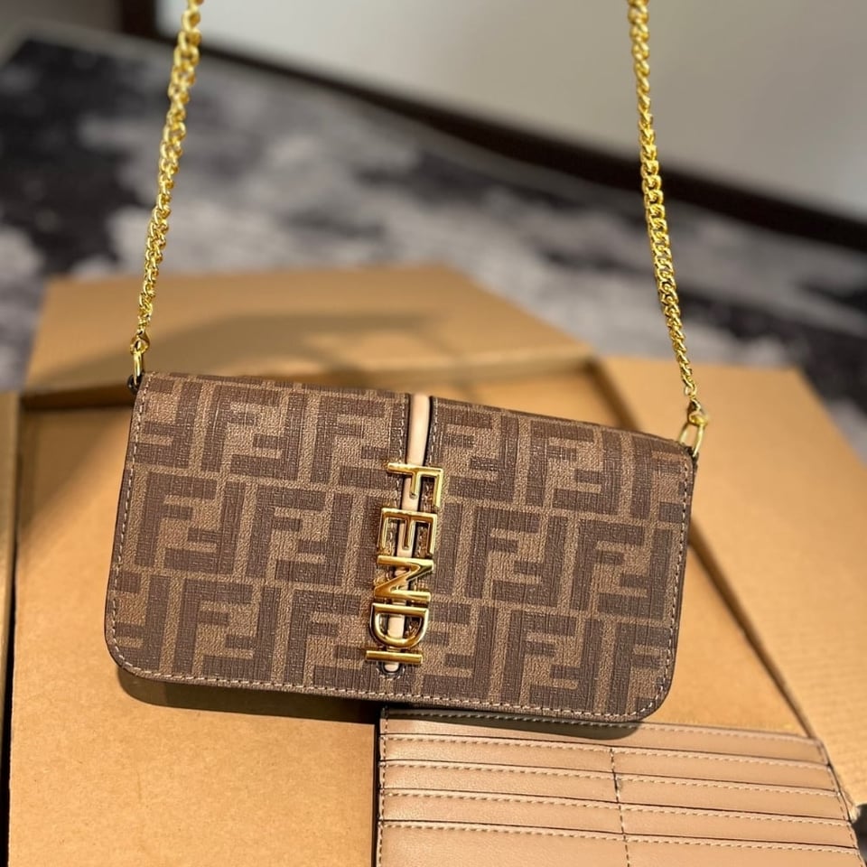 Fendi Fendigraphy Ff Fabric Wallet On Chain Brown 21Cm view 3