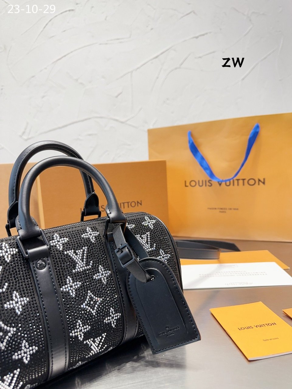 Louis Vuitton Crystal Keepall Bandouli Re 25 Black 25Cm view 5