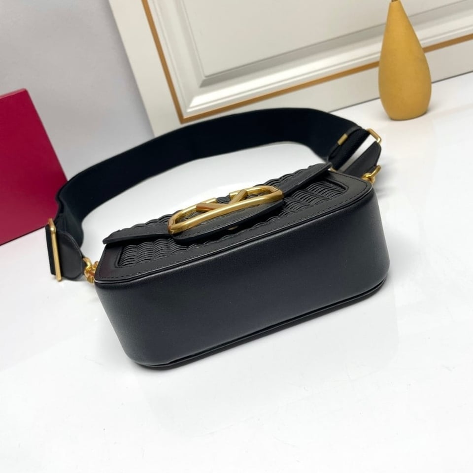 Valentino Garavani Alltime Woven Leather Shoulder Bag Black 22Cm view 6
