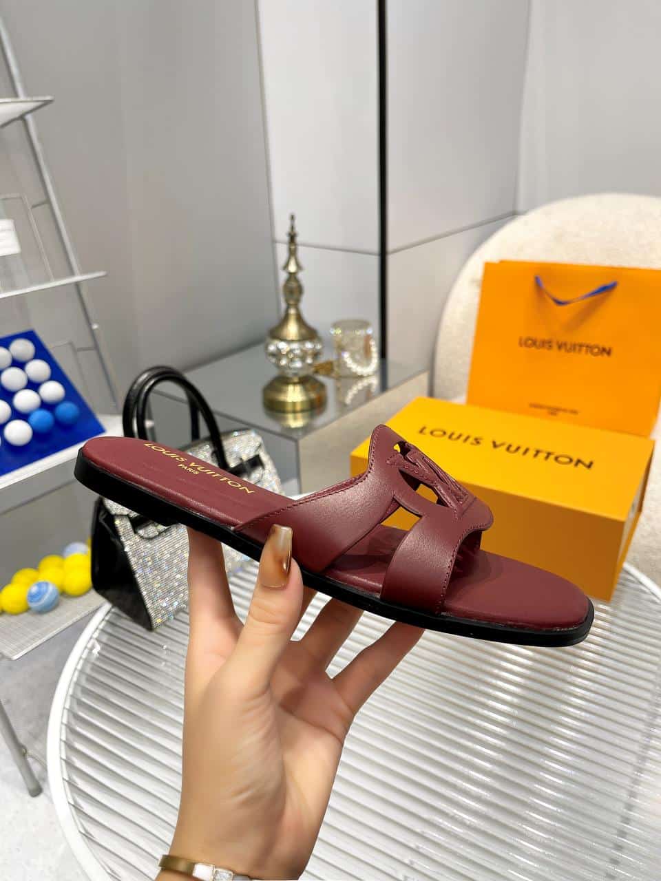 Louis Vuitton Lv Isola Flat Mule Red 1Abp2W view 4